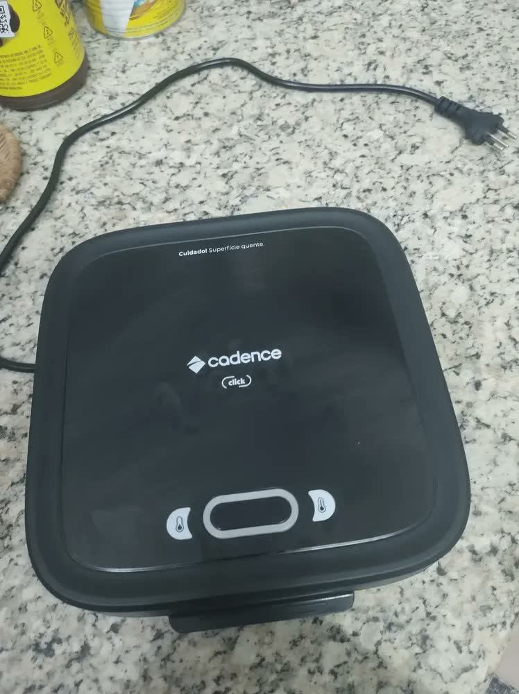 foto de Grill Chapa Elétrica Cadence San400 Click Crepeira Hamburger Wafer Crepioca Omeleteira 110v Ou 220v