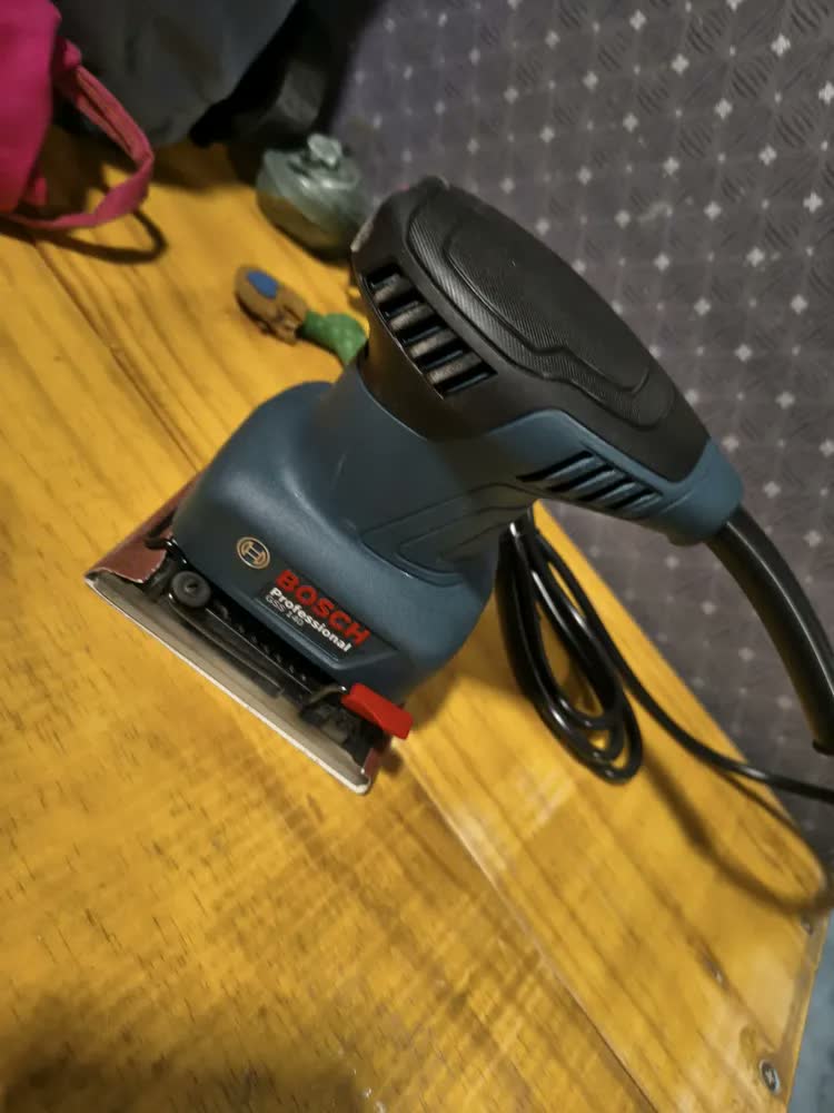 foto de Lixadeira Bosch Orbital Gss 140 220w