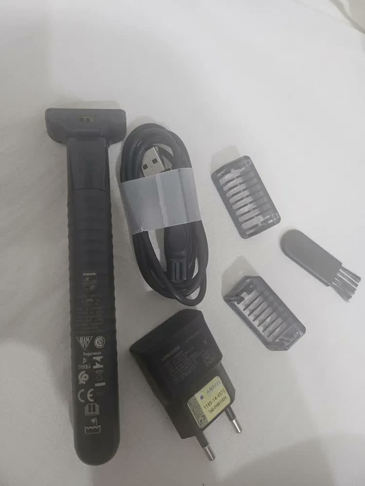 foto de Aparelho De Barbear Philips Oneblade Qp1424/10 Philips