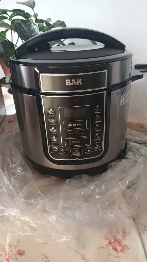 foto de Panela Pressão Elétrica Bak 5L Vermelha Inox 60Hz Desligamento Automático