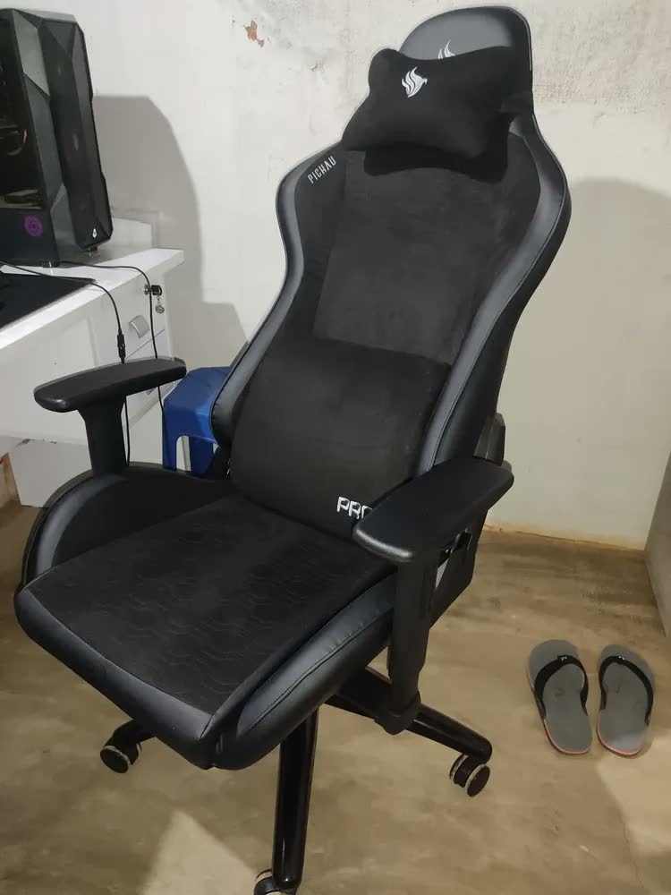 foto de Cadeira Gamer Pichau Donek Pro Espuma Moldada Preto E Cinza PCH-DNKP-BNG
