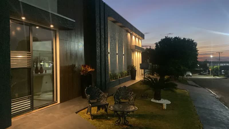 foto de Spot Sobrepor Slim Teto Beiral 5w Preto Externo Interno Estrutura Preto Led Quente