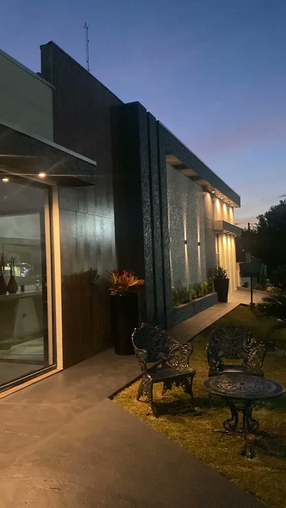 foto de Spot Sobrepor Slim Teto Beiral 5w Preto Externo Interno Estrutura Preto Led Quente
