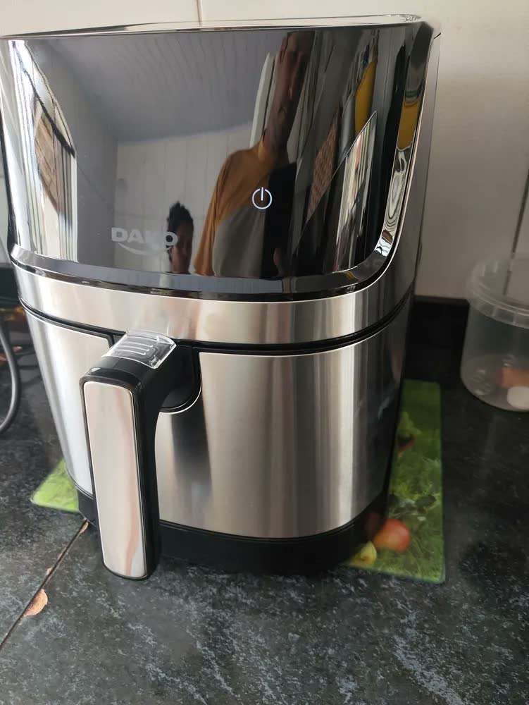 foto de Fritadeira Air fryer Dako 5 Litros Preto/inox com Painel Digital e Potência de 1700W 127V