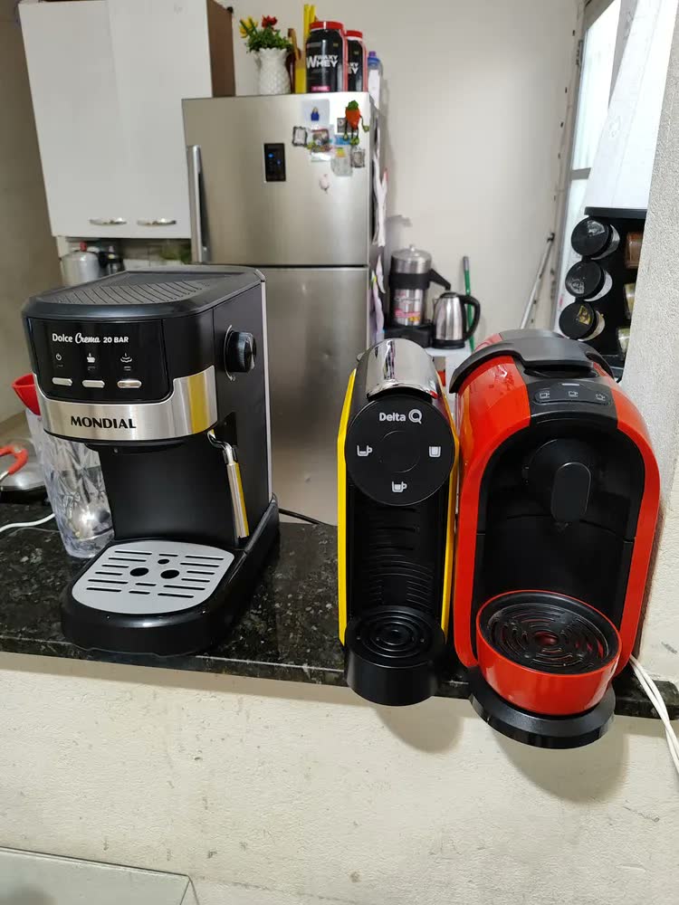 foto de Cafeteira Espresso Dolce Crema 20 Bar Mondial C-20-EC