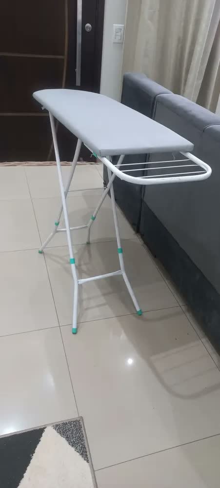 foto de Tábua De Passar Roupa Simão Comercial Aço Porta-Ferro Dobrável
