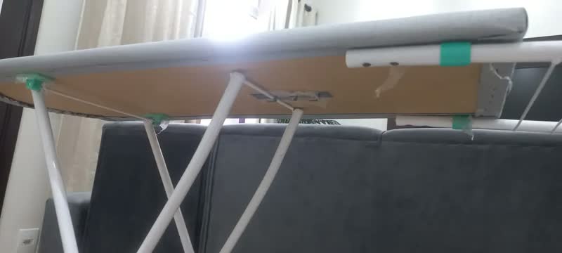 foto de Tábua De Passar Roupa Simão Comercial Aço Porta-Ferro Dobrável