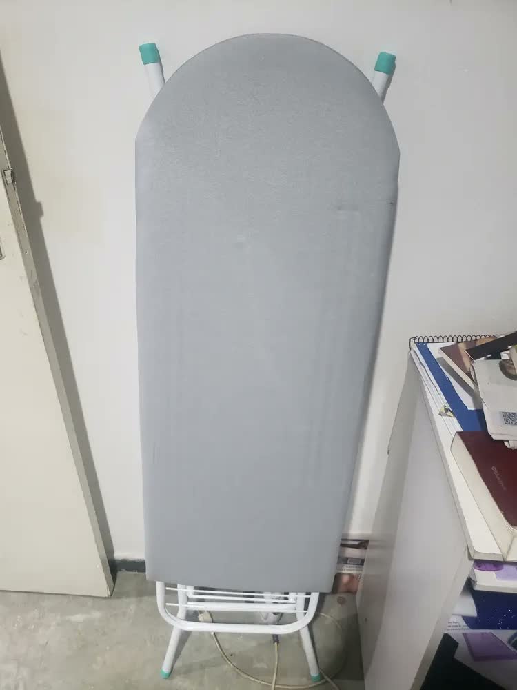 foto de Tábua De Passar Roupa Simão Comercial Aço Porta-Ferro Dobrável