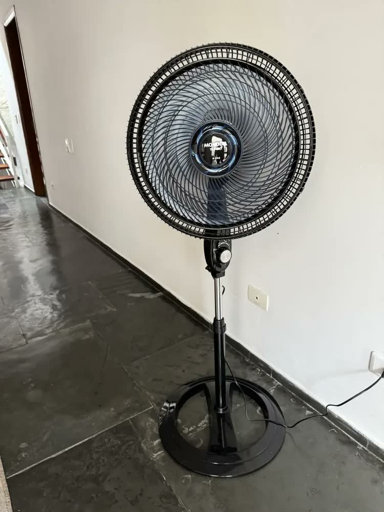 foto de Ventilador de Coluna 40cm Turbo Mondial 140W - NVT-40C-8P-B
