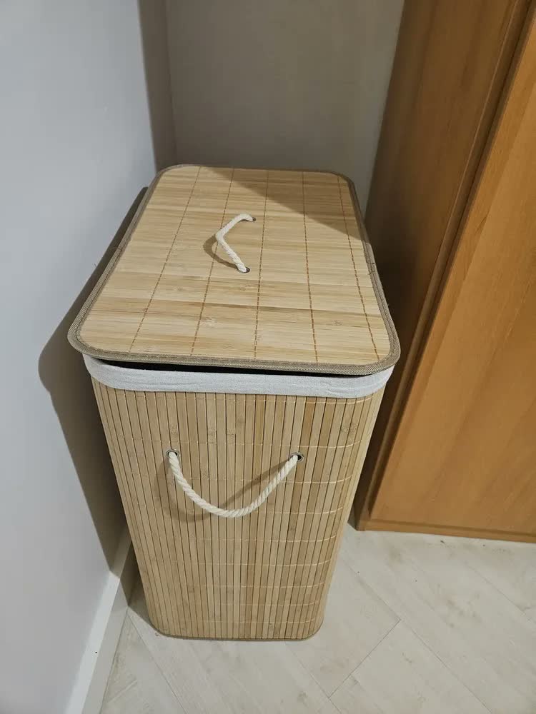 foto de Cesto De Bambu Grande Duplo Com Divisorias Roupas Sujas Cor Marrom-claro