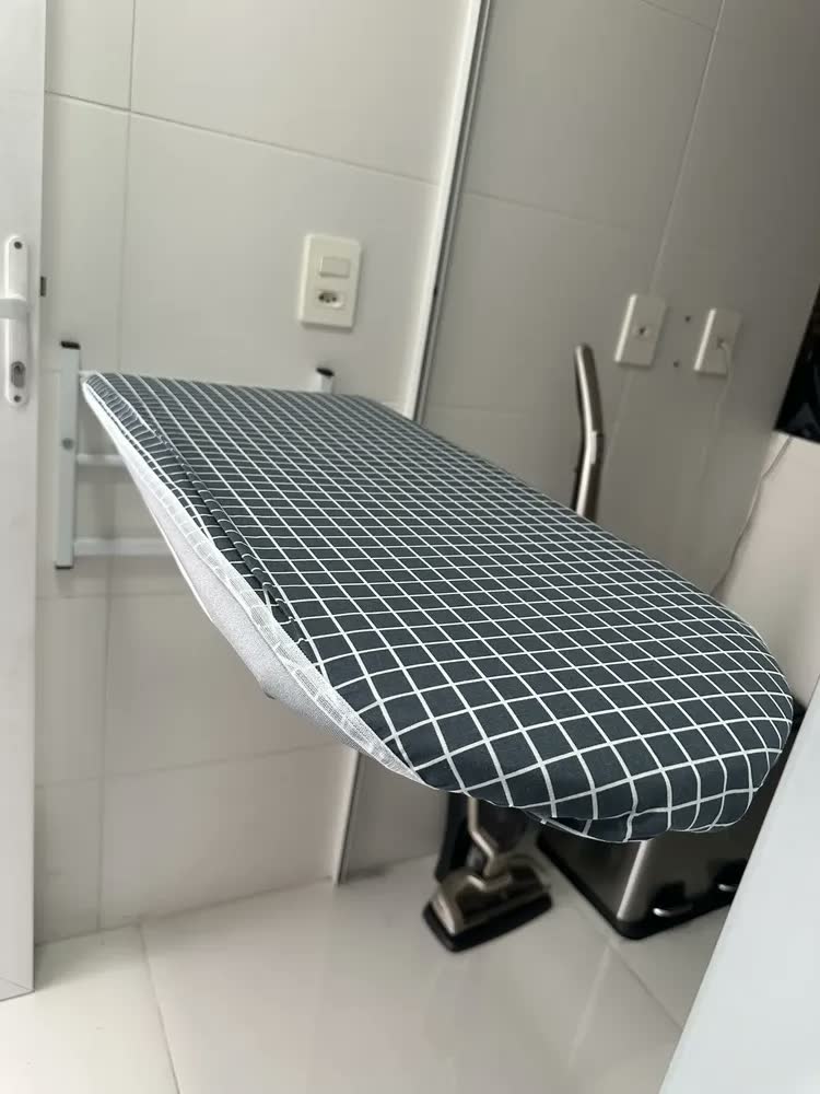foto de Tábua Mesa De Passar Roupa Articulada De Parede