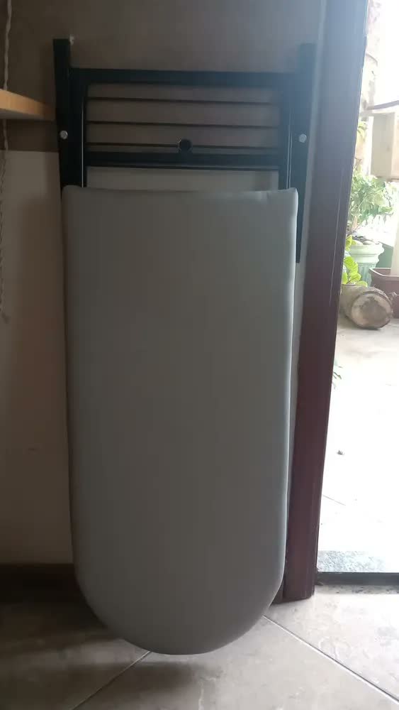 foto de Tábua Mesa De Passar Roupa Articulada De Parede