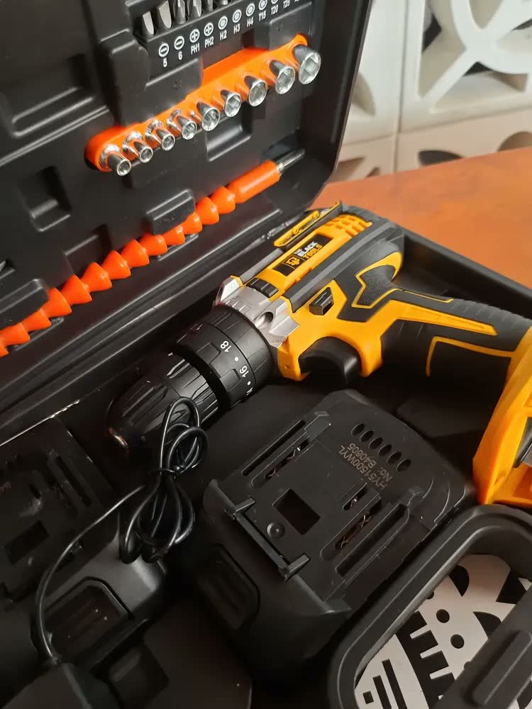 foto de Parafusadeira Furadeira De Impacto Profissional 21v Tb21pw Com Kit Brocas E Buchas 300 Peças The Black Tools