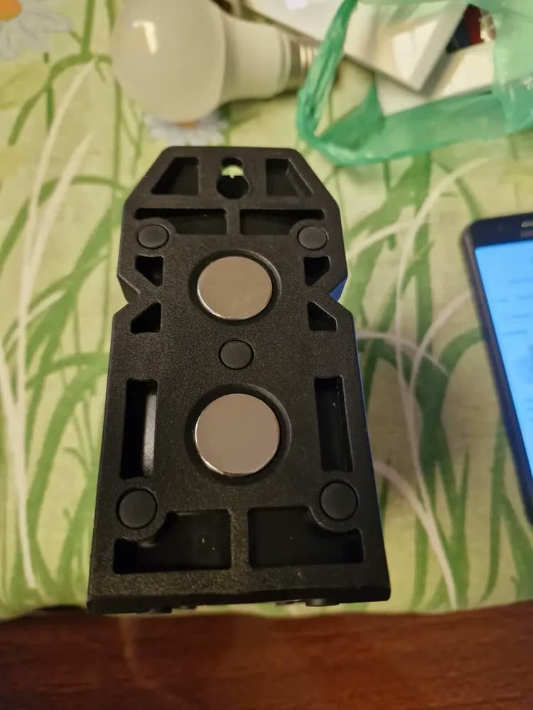 foto de Nível a Laser Combinado Dewalt DW0822CG Cor Verde até 70M