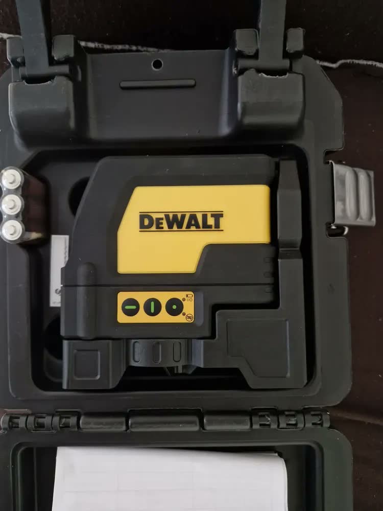 foto de Nível a Laser Combinado Dewalt DW0822CG Cor Verde até 70M