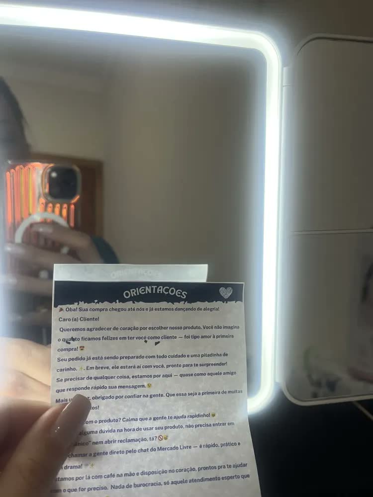 foto de Espelho Retangular para Maquiagem com 16 LEDs Portátil USB