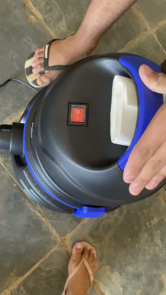 foto de Aspirador De Água E Pó Philco 1500w 20l Pas80 Cor Preto