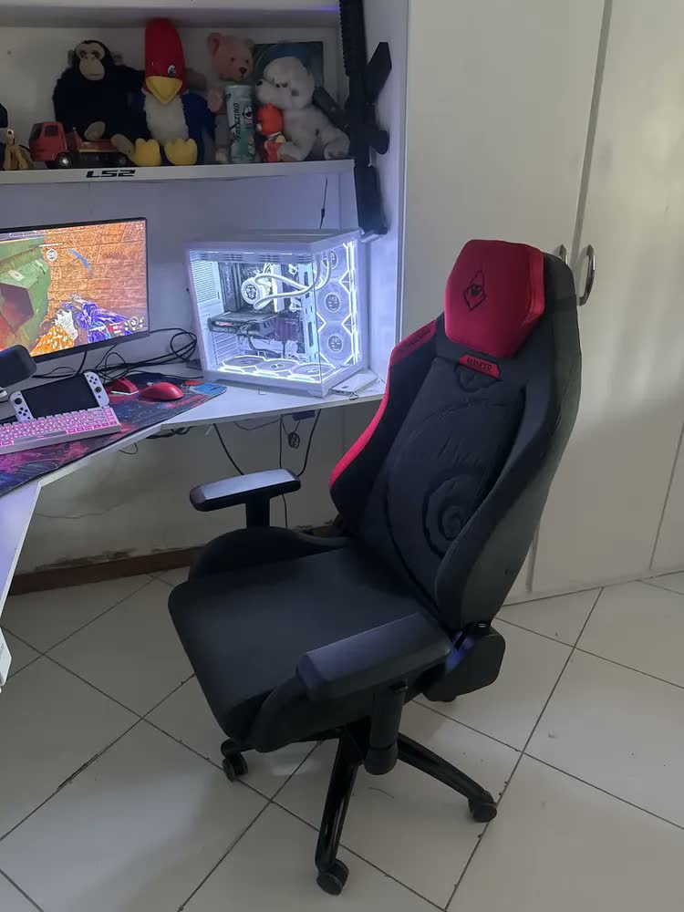 foto de Cadeira Gamer Mancer Cycles Z Life, Preto E Vermelho