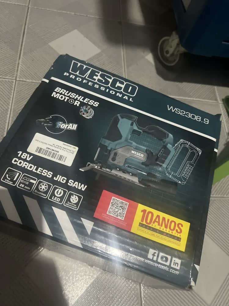 foto de Serra Tico-tico Wesco Sem Fio, de Velocidade Variável
