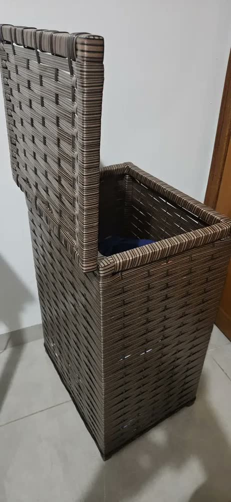 foto de Cesto De Roupa Suja Fibra Sintética 70 Litros