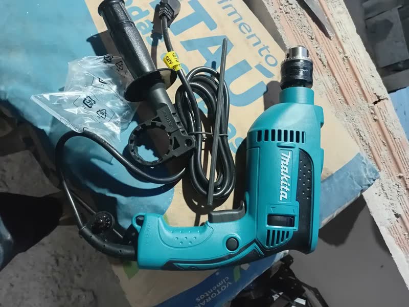 foto de Furadeira Impacto 1/2 760w Makita Hp1640