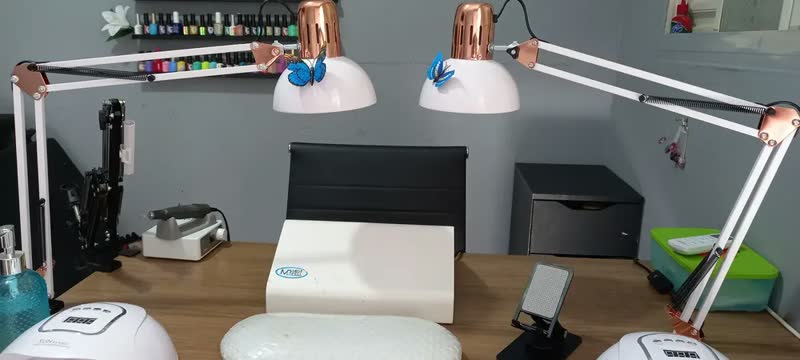 foto de Luminária De Mesa Articulada Pixar Luxo Cromada Com Garra