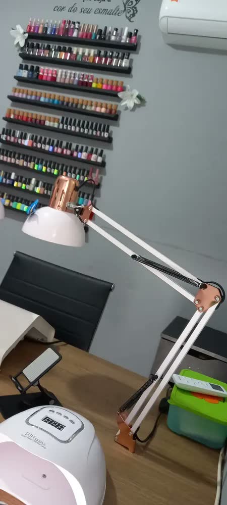 foto de Luminária De Mesa Articulada Pixar Luxo Cromada Com Garra