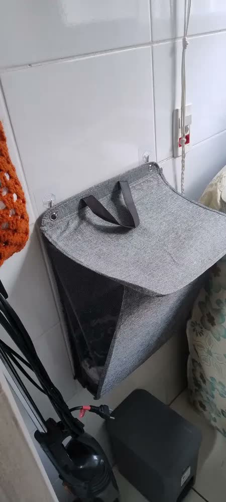foto de Cesto De Roupa Suja De Parede Dobrável Adesivo Resistente