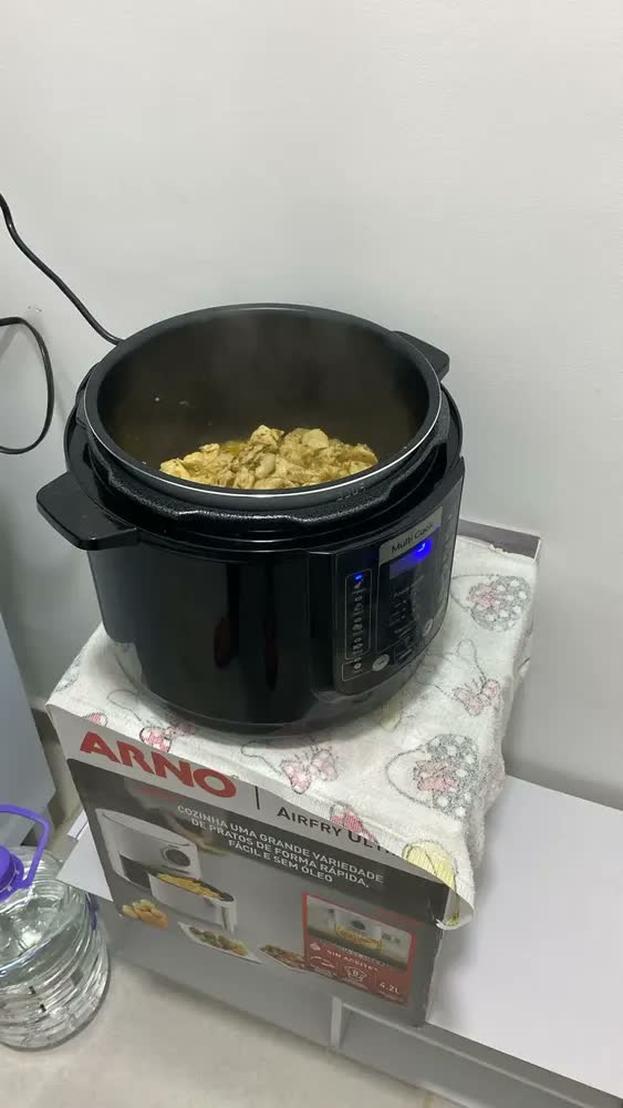 foto de Panela De Pressão Digital Elétrica Elgin Multi Cook 5l