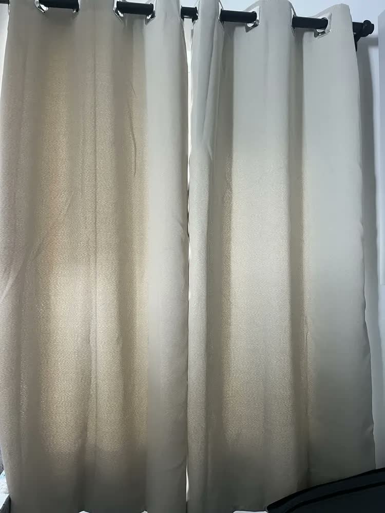 foto de Cortina Blecaute Tecido Grosso 1,60m X 1,50m Para Quarto
