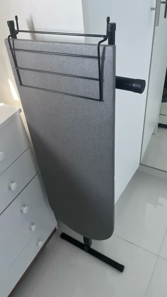 foto de Tabua Mesa Passar Roupa Extra Forte Com Suporte Porta Ferro