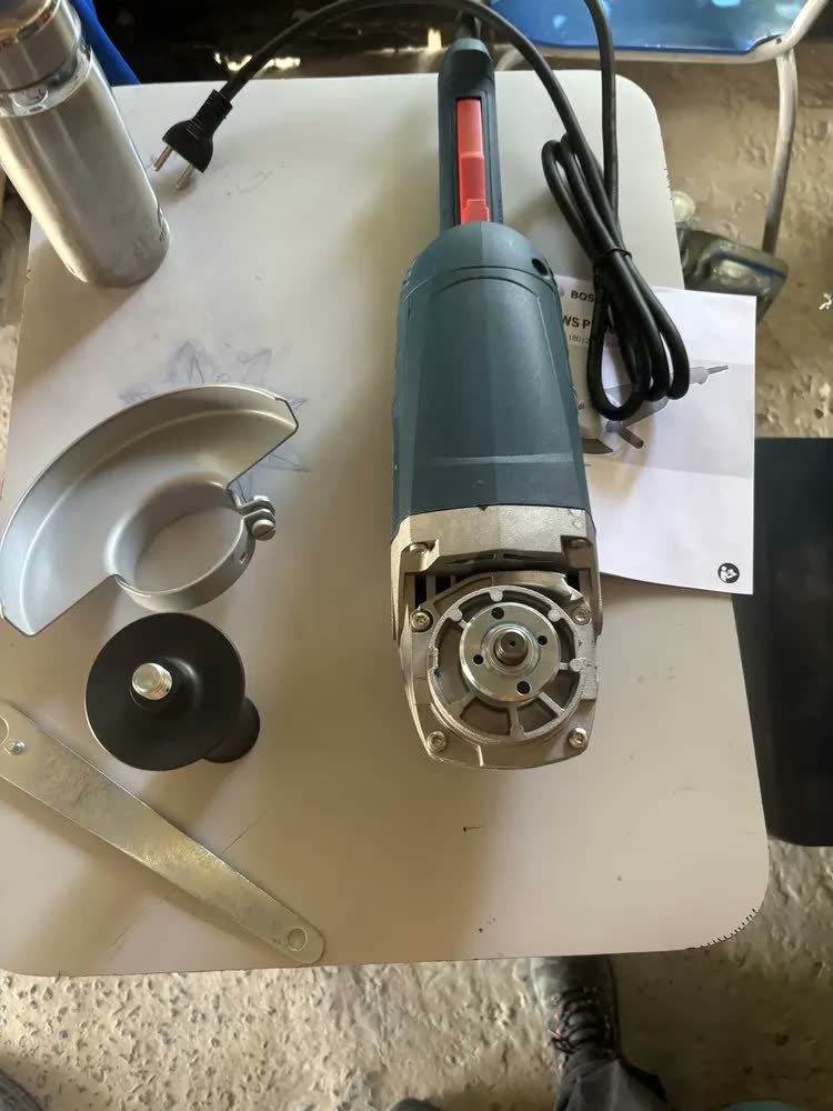 foto de Esmerilhadeira Bosch GWS 2200-180 2200w Azul Profissional 18cm