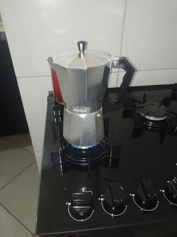 foto de Cafeteira Italiana Wincy Alumínio 12 Xícaras