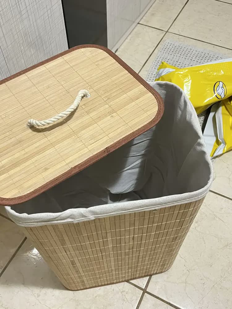 foto de Cesto de Roupas Sujas Retangular Forrado Bege Calado Organizador Lavanderia Banheiro Grande Resistente Dobrável Moderno Multiuso Armazenamento Roupa Suja Casa Prático Elegante Durável Compacto Bahrein