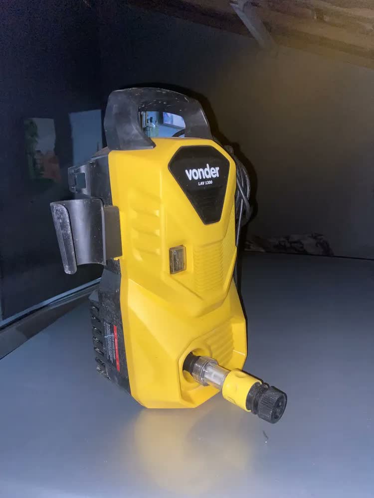 foto de Lavadora De Alta Pressão Lav1300 Libras Vonder 1.300lbf
