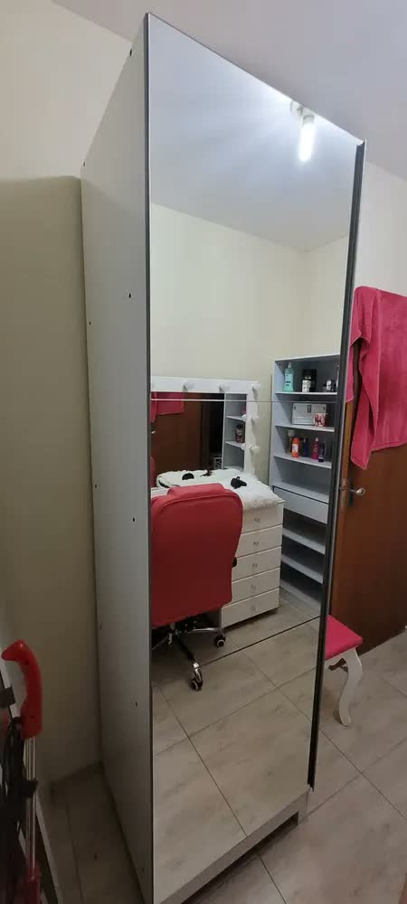 foto de Sapateira Com Espelho 1 Porta Gold Branca - Gelius Cor Branco