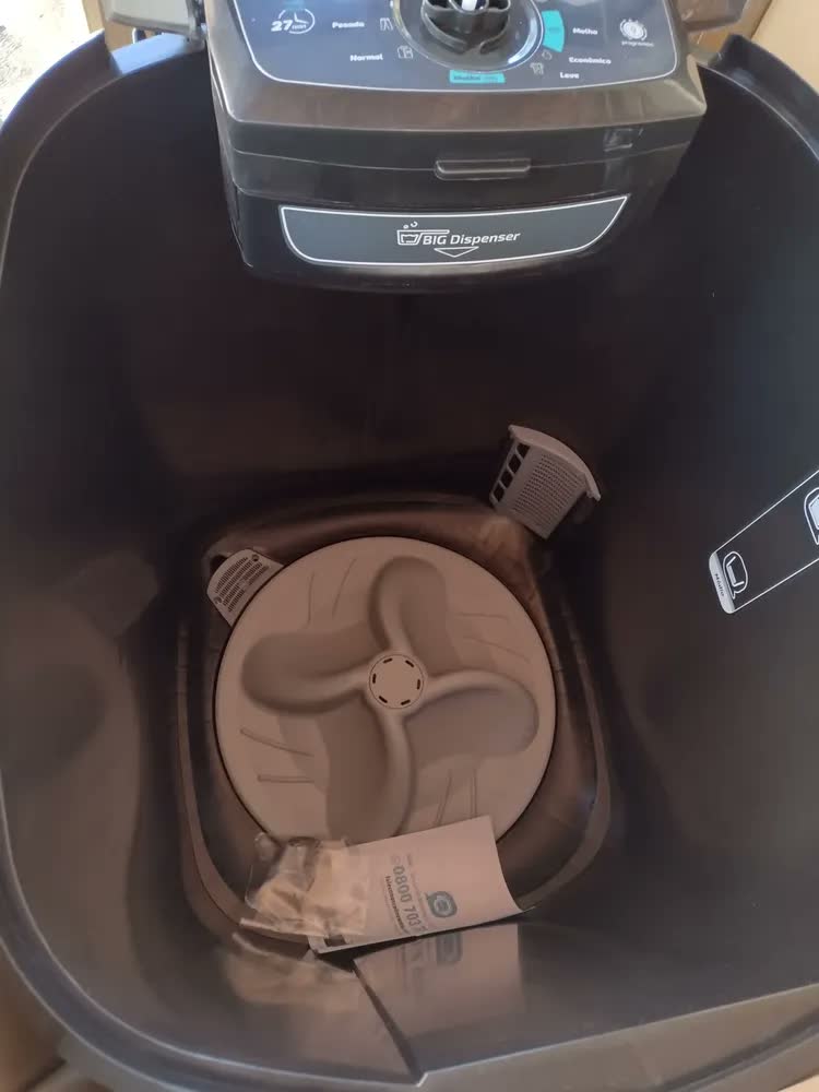 foto de Tanquinho de Lavar Roupa 10kg Newmaq Semiautomática Preto
