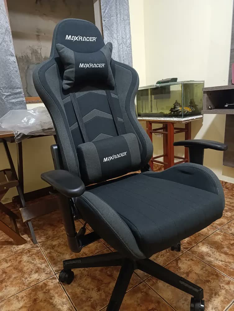 foto de Cadeira Gamer Max Racer Aggressive Preta Ergonômica