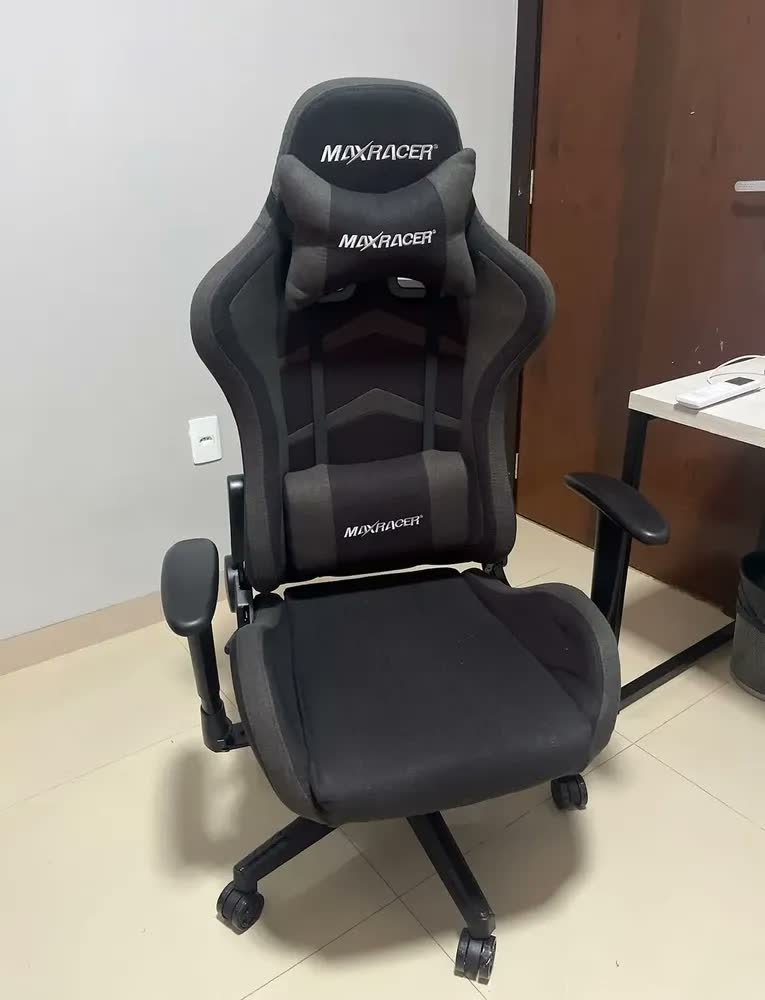 foto de Cadeira Gamer Max Racer Aggressive Preta Ergonômica