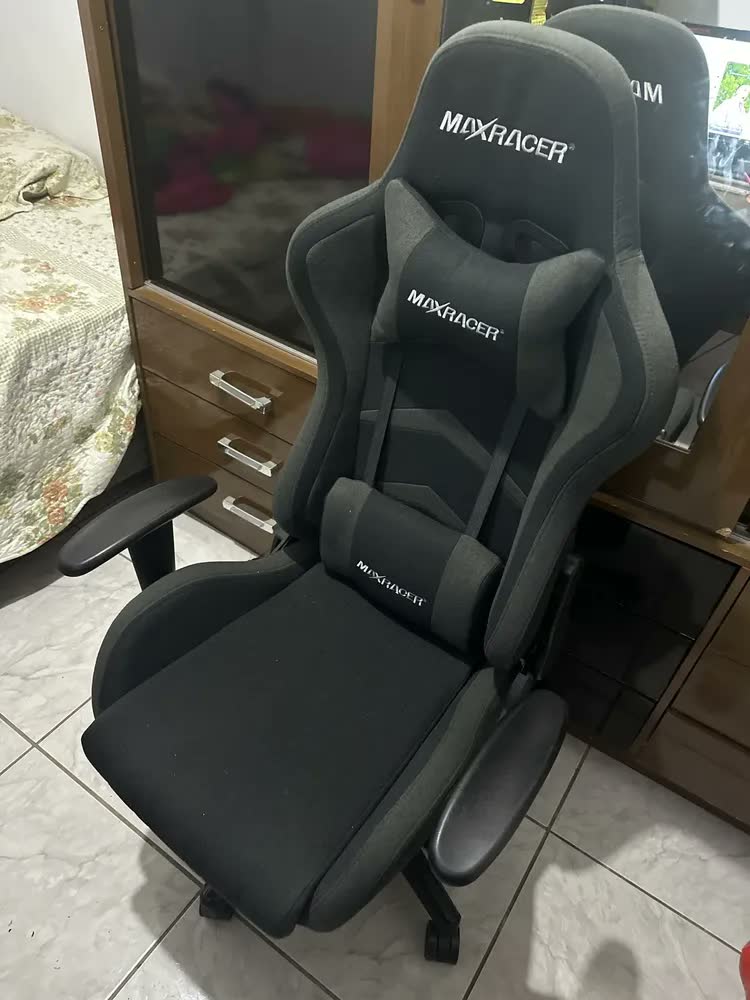 foto de Cadeira Gamer Max Racer Aggressive Preta Ergonômica