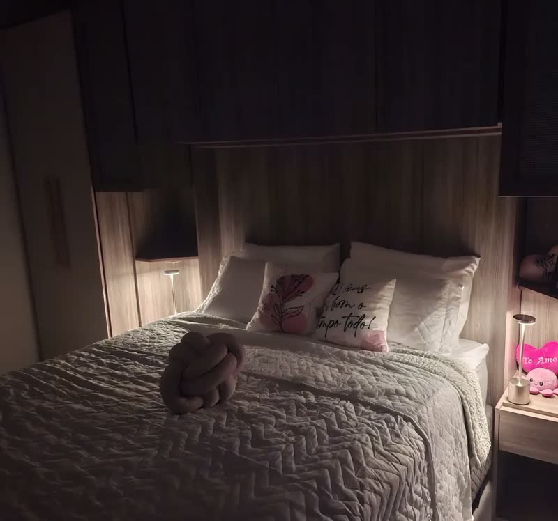 foto de Luminária Mesa Abajur Led Dimerizável Sem Fio Recarregável