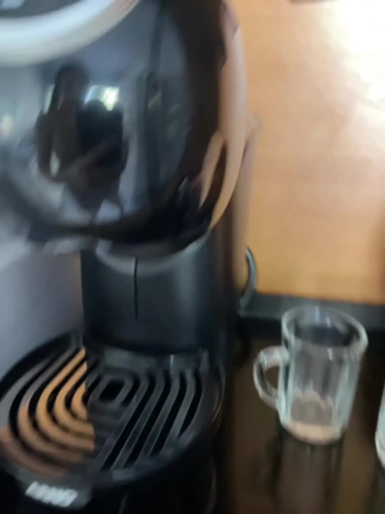 foto de Nescafé Dolce Gusto Arno Genio S Plus Preta Dgs2