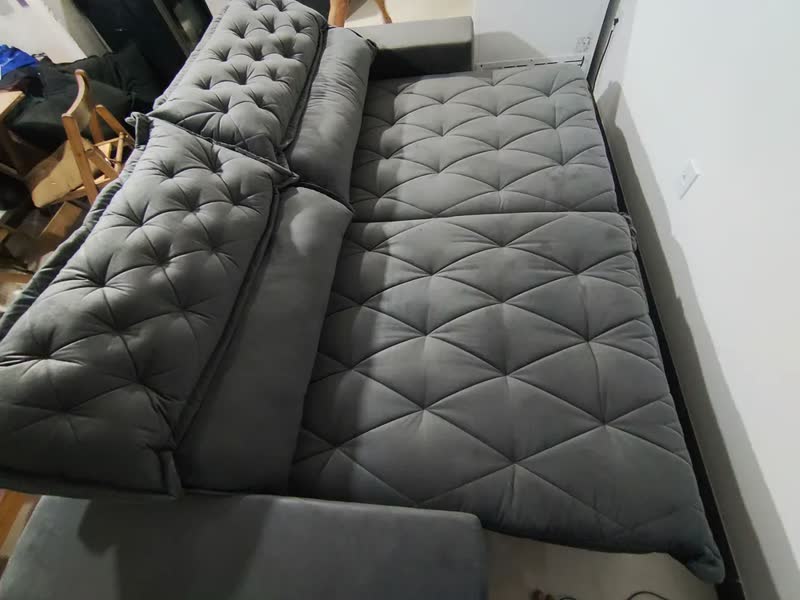 foto de Sofá Retrátil e Reclinável 2,55m Molas Ensacadas Cama inBox Spazus com Bordado 3D Velusoft Bege