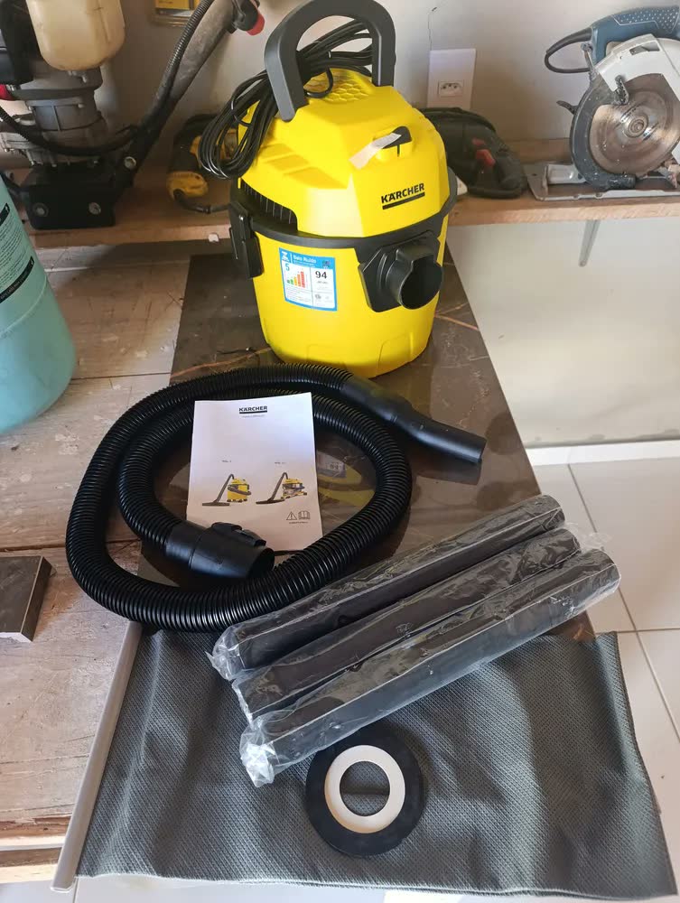 foto de Aspirador de pó e água Karcher 3 em 1 Wdl1 10l Cor amarelo