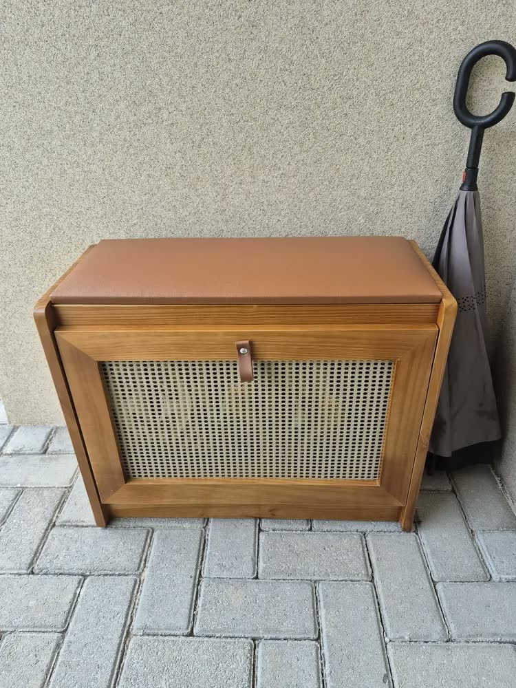 foto de Sapateira De Madeira Com Porta Basculante Organizador