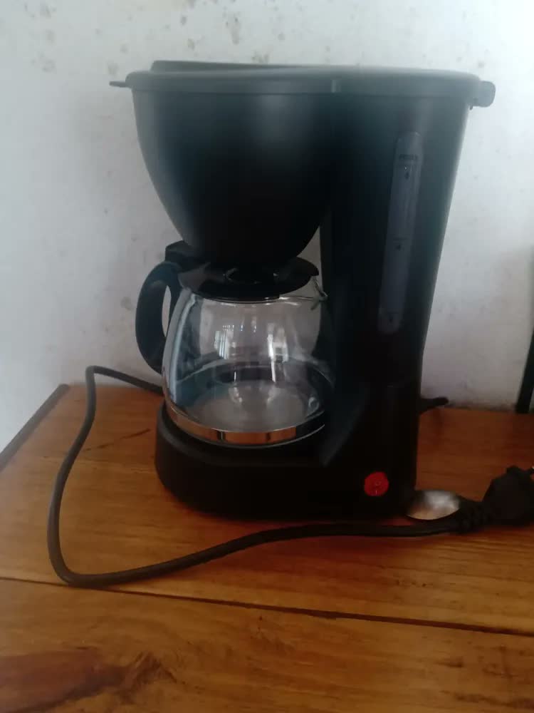 foto de Cafeteira Elétrica 15 Xícaras Elgin Coffee Break Preta