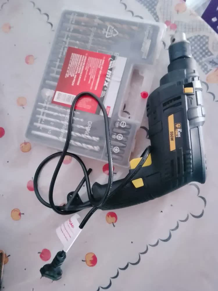foto de Furadeira De Impacto 3/8 Pol. 10mm 550w + Kit 300 Peças