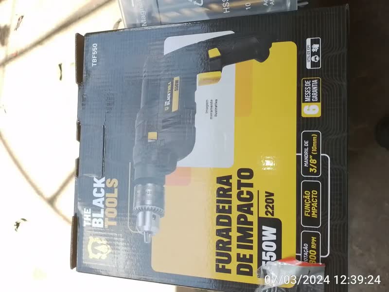 foto de Furadeira De Impacto 3/8 Pol. 10mm 550w + Kit 300 Peças