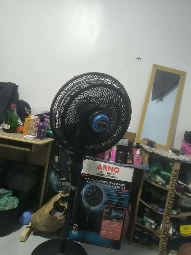 foto de Ventilador Arno X-treme 9 Coluna Repelente 40cm Ve9r