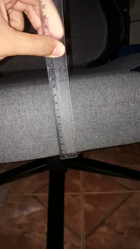 foto de Cadeira Gamer Ergonômica Elements Lunari Fearless Cinza 150kg